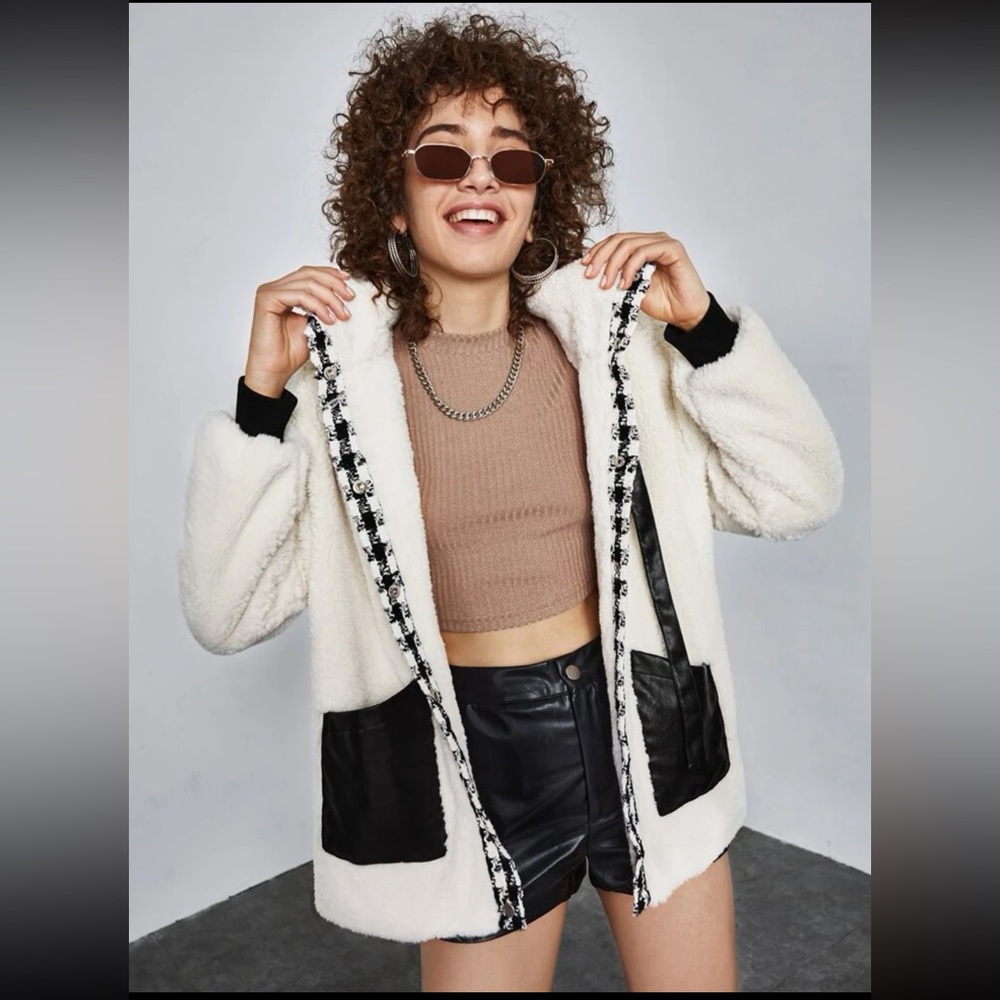 BLACK N WHITE TEDDY JACKET